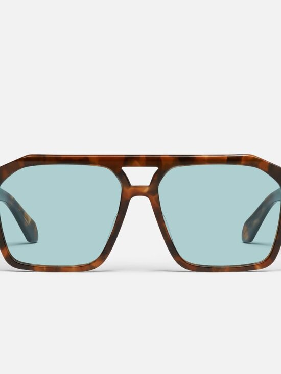 NEW Quay Soundcheck Amber Tort Frame / Aqua Lens square aviators SKU 80877 Case main image 5